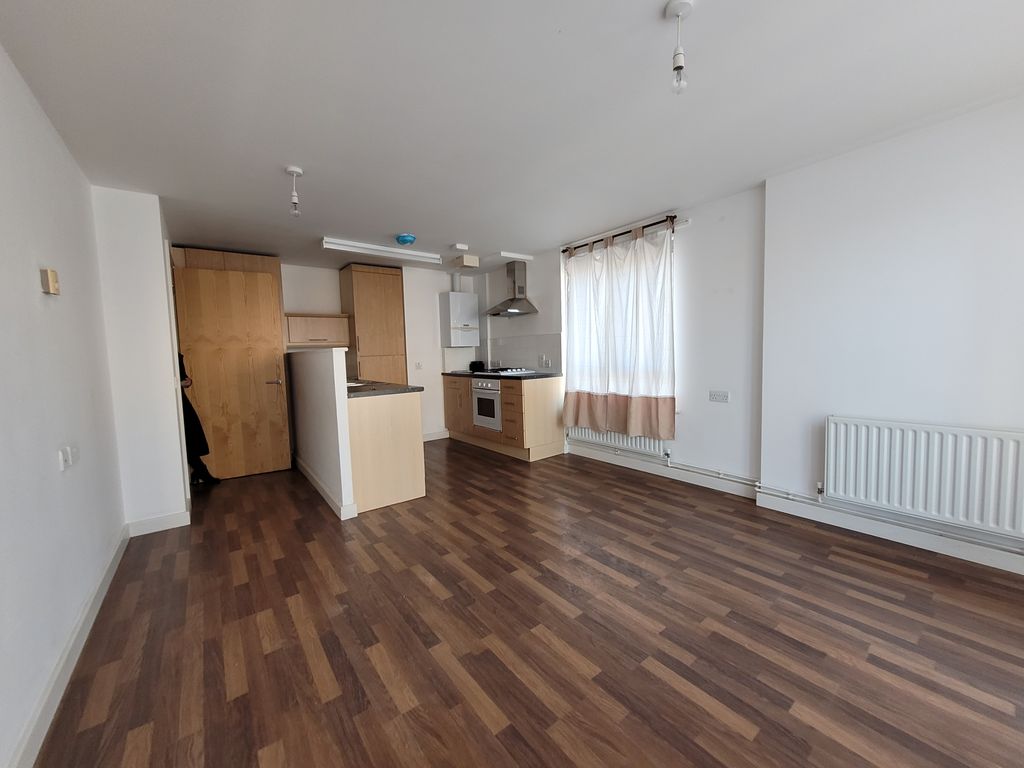 2A Cundy Road, Silverton, Newham E16