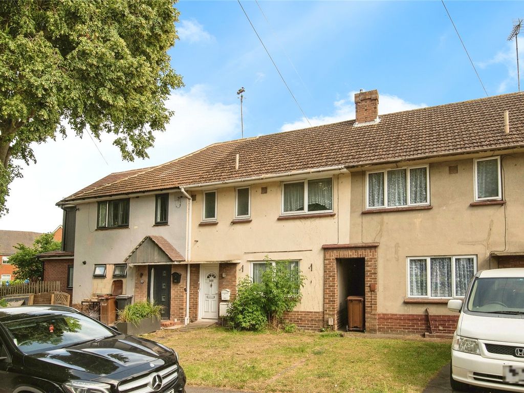 3 bed terraced house for sale in Grange Road, Gillingham ME7, £250,000