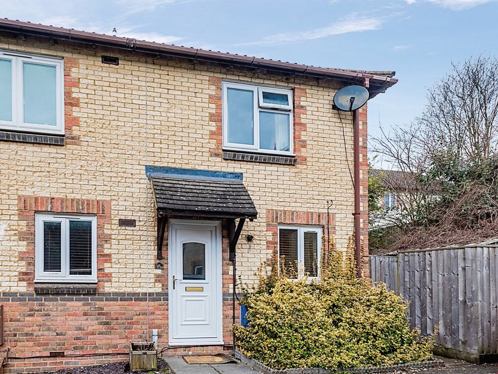 2 bed semidetached house for sale in Thyme Close, Swindon SN2 Zoopla