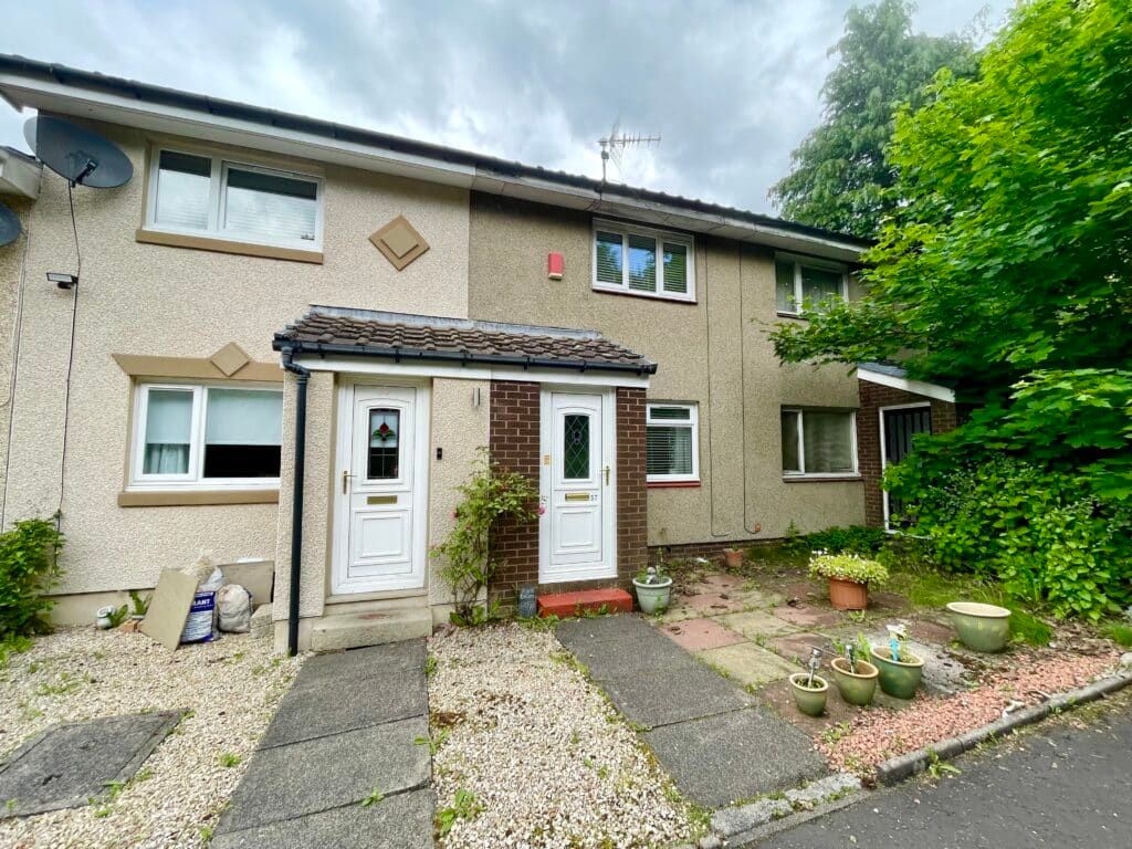 2 bed terraced house for sale in Gateside Crescent, Airdrie ML6, £