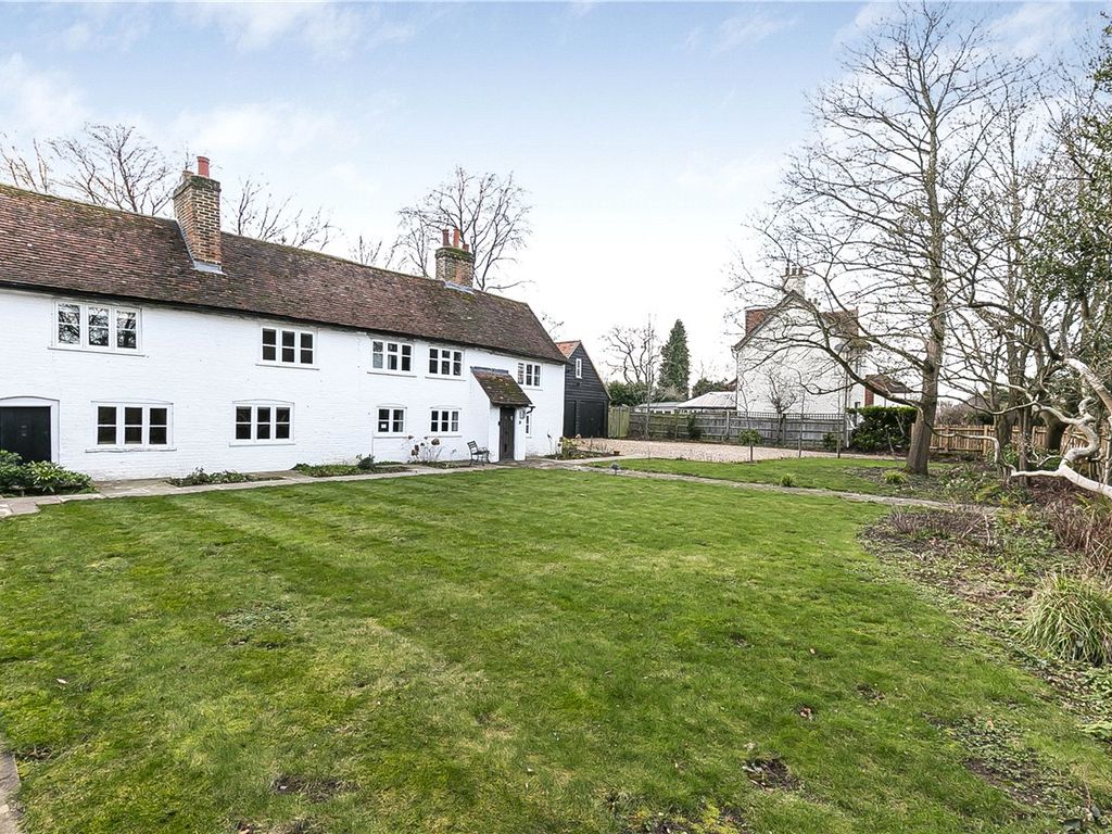 4 bed detached house for sale in Bedmond Road, Hemel Hempstead, Hertfordshire HP3, £925,000 Zoopla