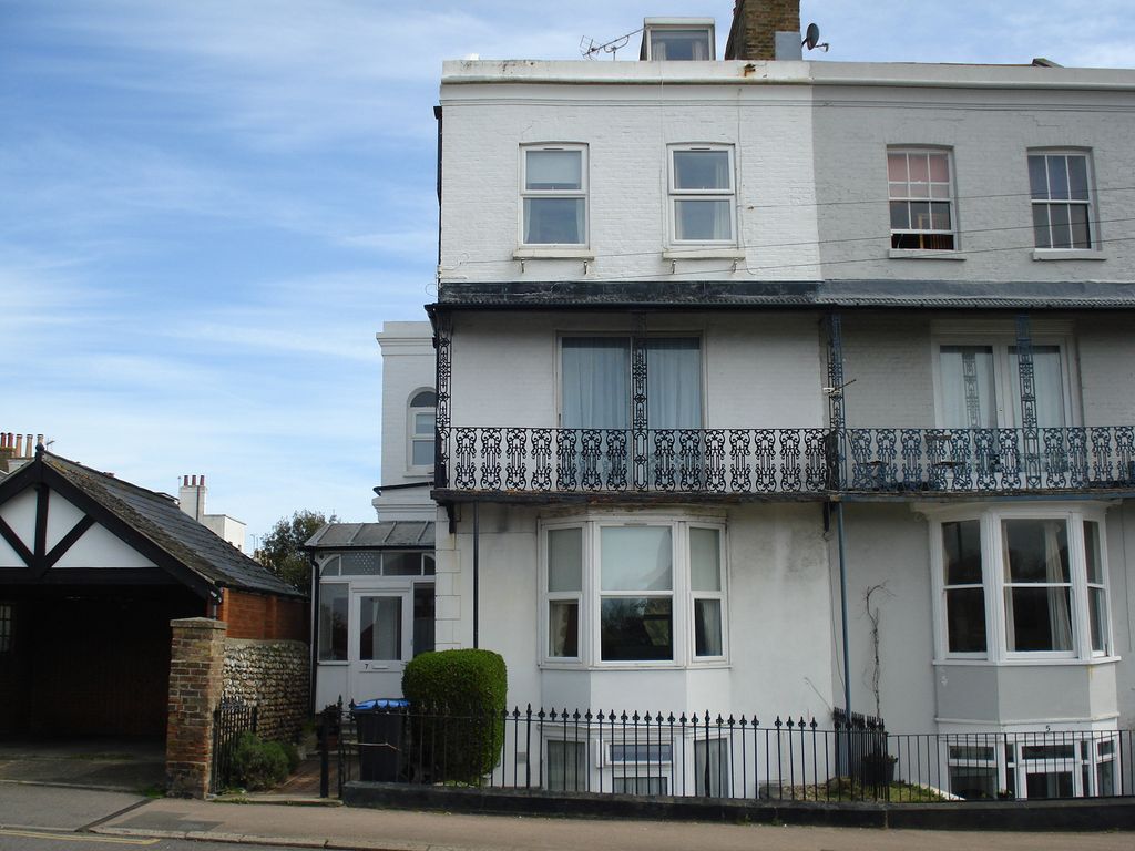 2 bed to rent in Grange Road, Ramsgate CT11 Zoopla