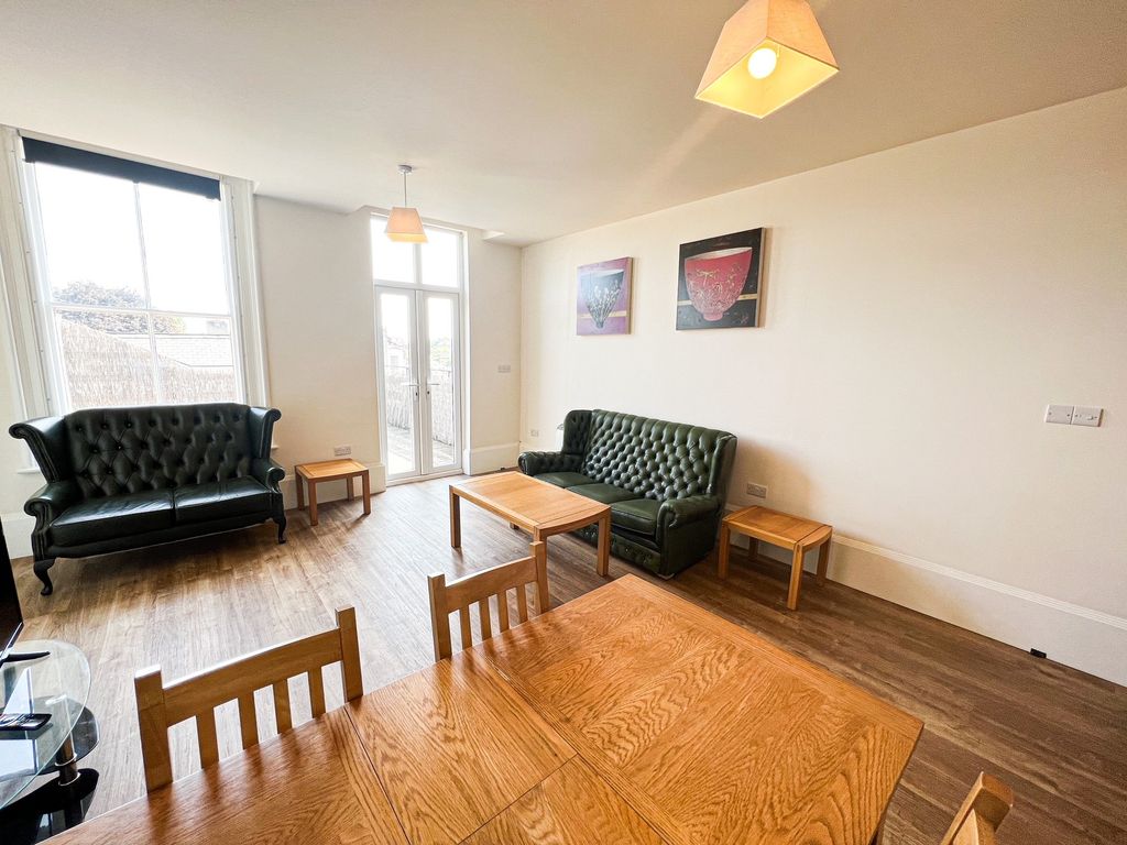 3 bed flat to rent in Henson Villas, Pearson Park, Hull HU5 Zoopla