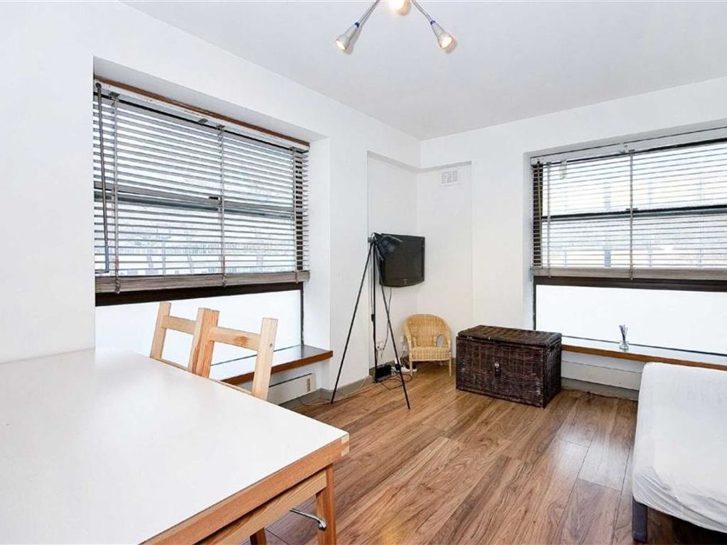 1 bed flat to rent in Clipstone Street, London W1W, £2,167 pcm Zoopla