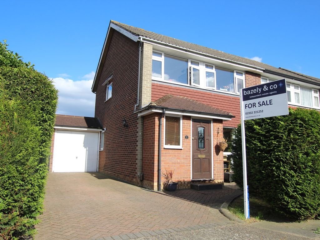 3 bed semidetached house for sale in Haslett Road, Shepperton TW17, £