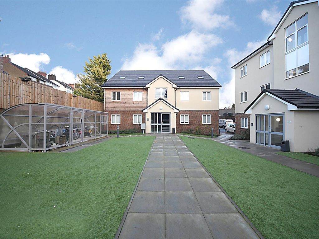 Ridgway Road, Luton LU2  