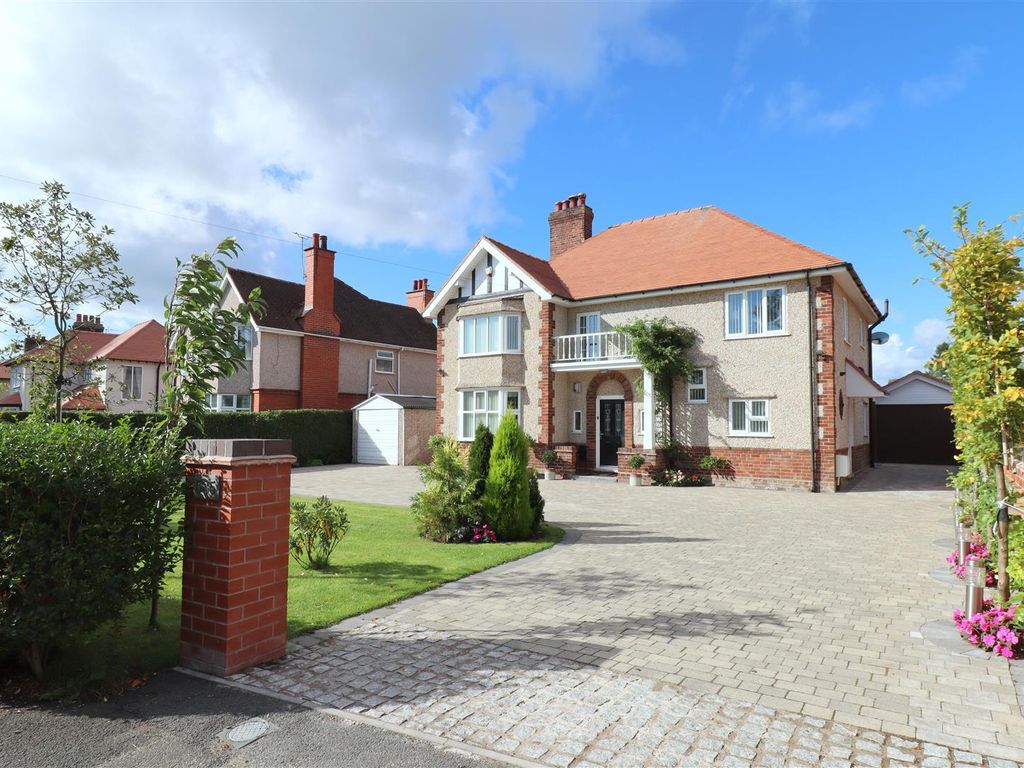 4 bed detached house for sale in Crewe Road, Wistaston, Crewe CW2 Zoopla