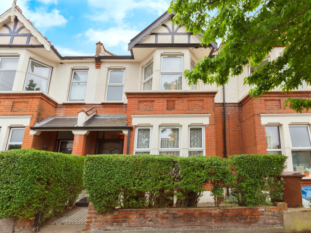 3 bed terraced house for sale in Twickenham Road, Leytonstone E11, £
