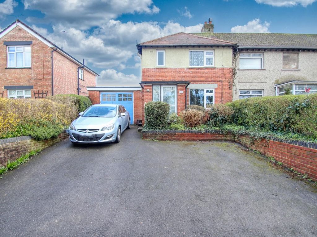 3 bed end terrace house for sale in Passfield Avenue, Eastleigh SO50, £