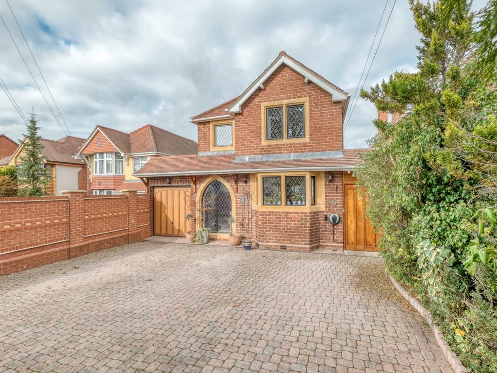 4 bed detached house for sale in Old Birmingham Road, Lickey End