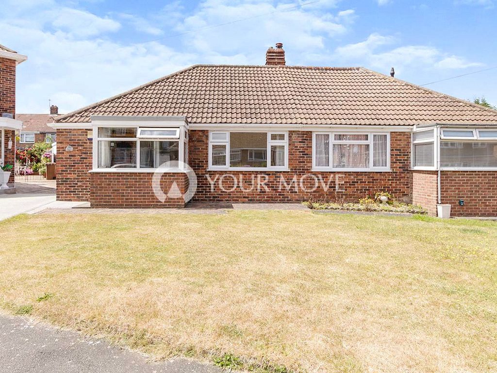 2 bed bungalow to rent in Ribblesdale Road, Dartford, Kent DA2, £1,450