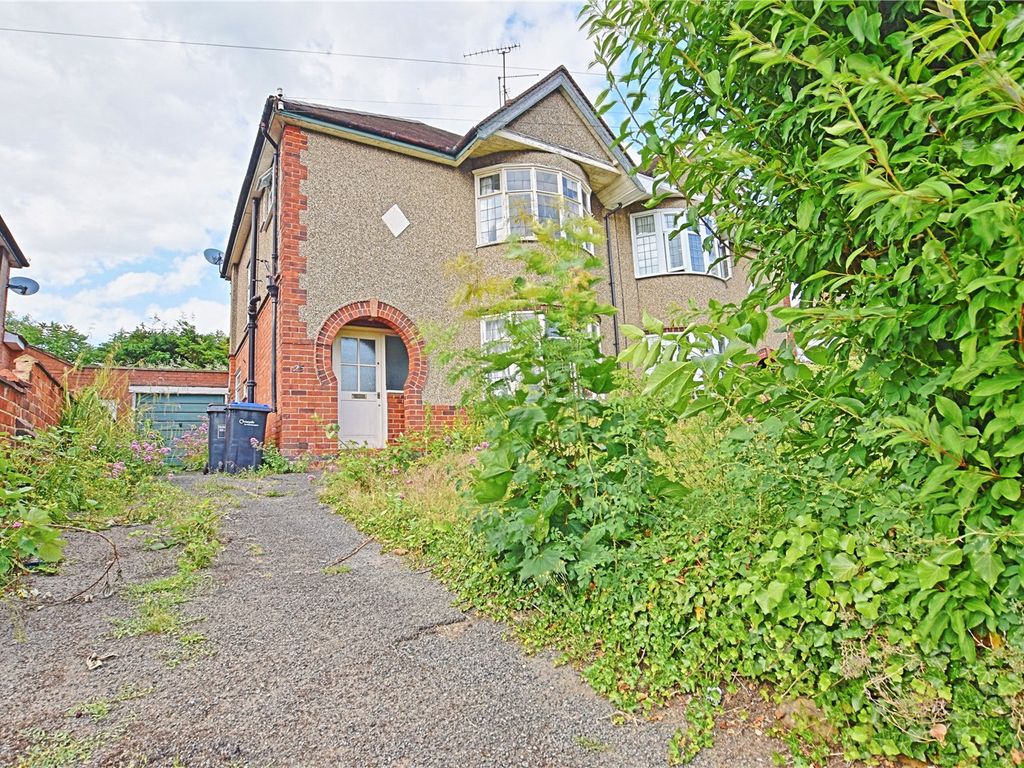 3 bed semidetached house for sale in Greenfield Avenue, Spinney Hill
