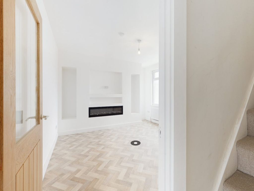 3 bed property for sale in Manselton Road, Manselton, Swansea SA5, £