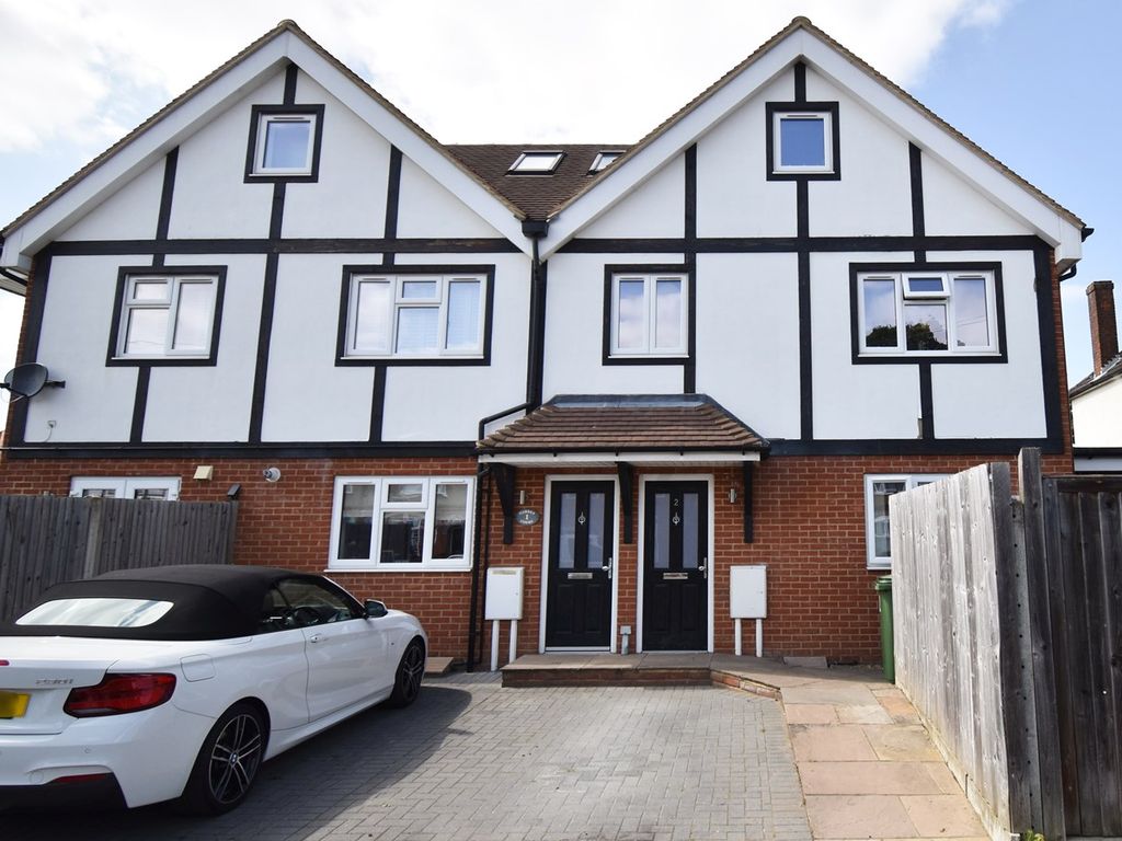 1 bed for sale in Garden Court, Carlton Road, WaltonOn