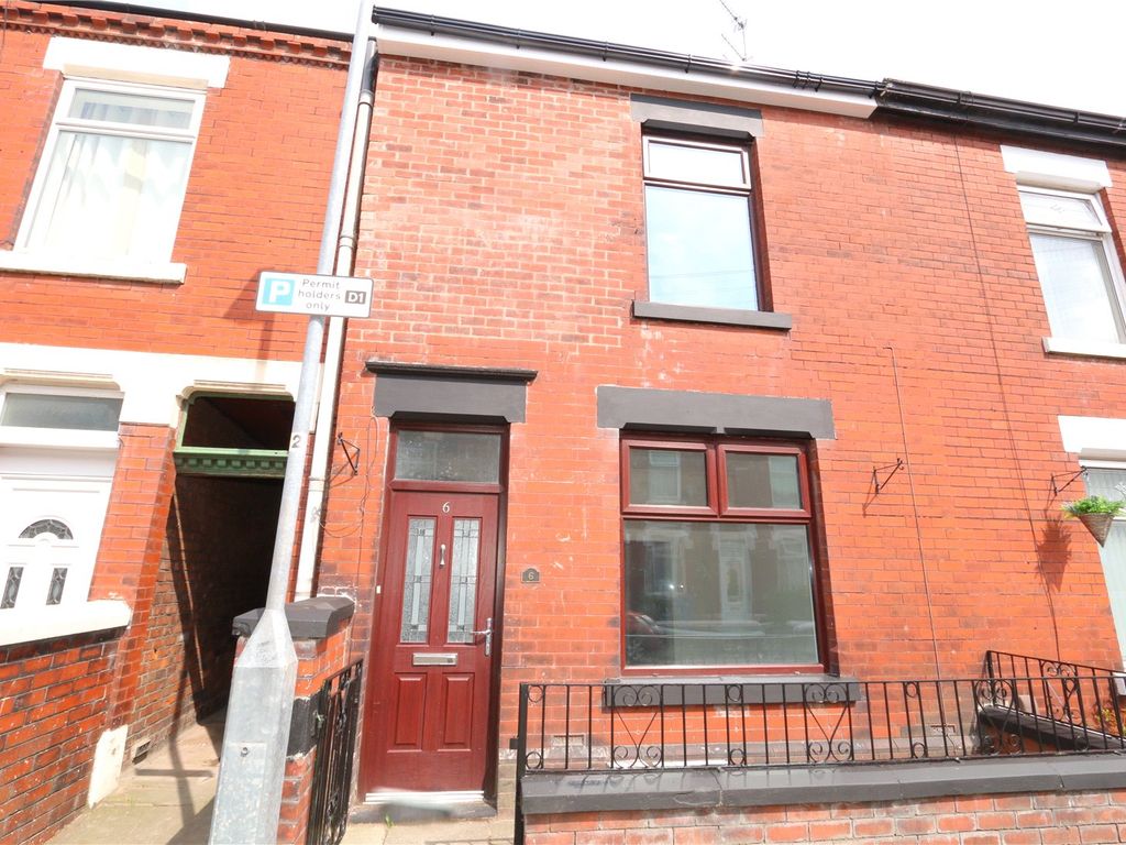 3 bed terraced house to rent in Lime Grove, Denton, Manchester, Greater