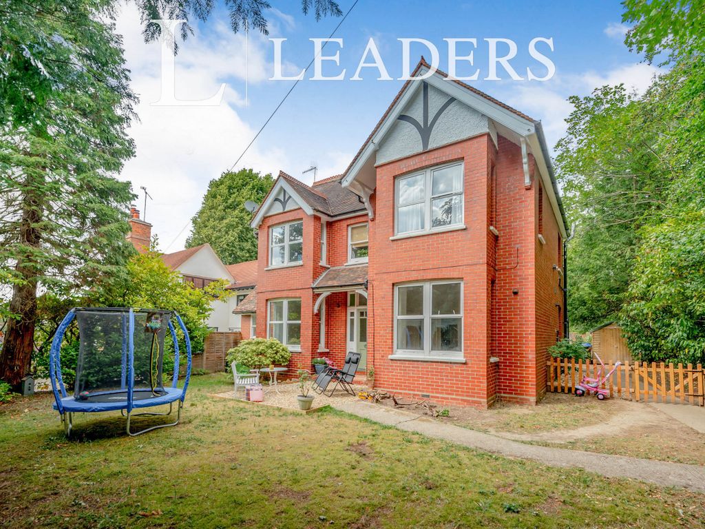 1 bed flat to rent in London Road, East Grinstead RH19, £850 pcm Zoopla