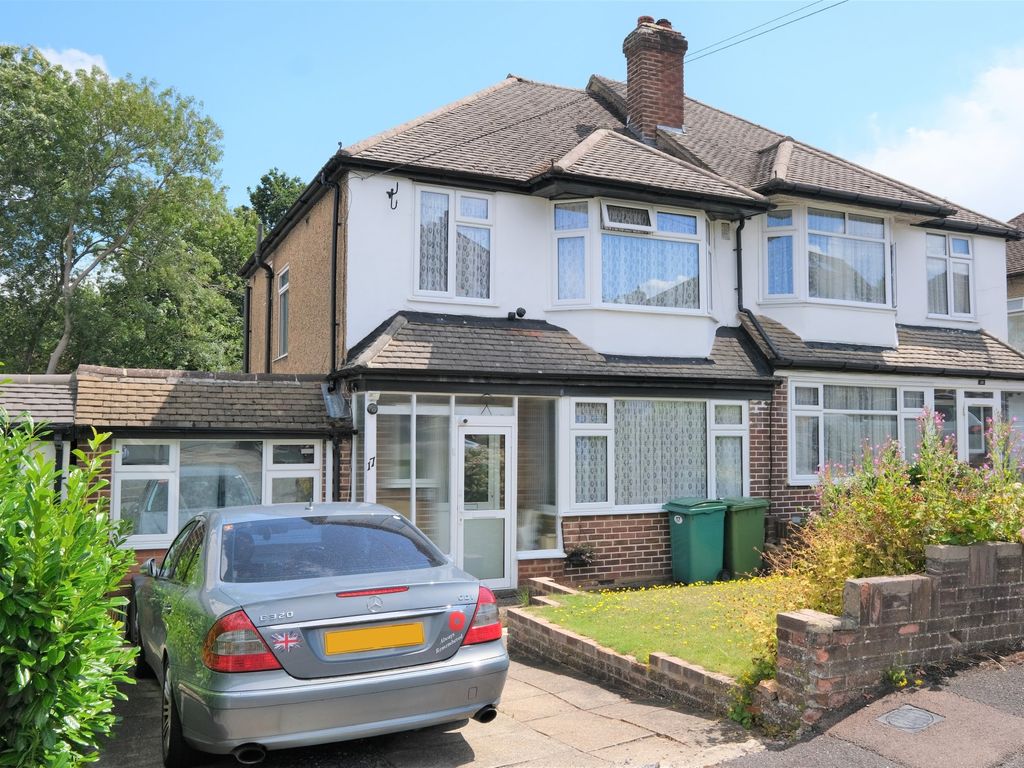 4 bed semidetached house for sale in Kent Close, Orpington BR6, £