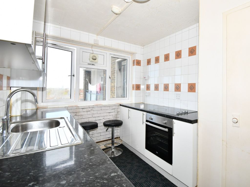 2 bed semidetached house to rent in Barking Road, London, Greater