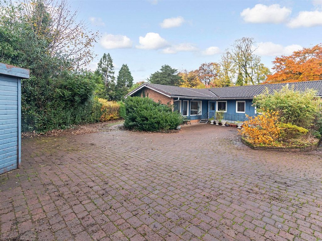 3 bed bungalow for sale in Glencart Grove, Kilbarchan, Johnstone PA10