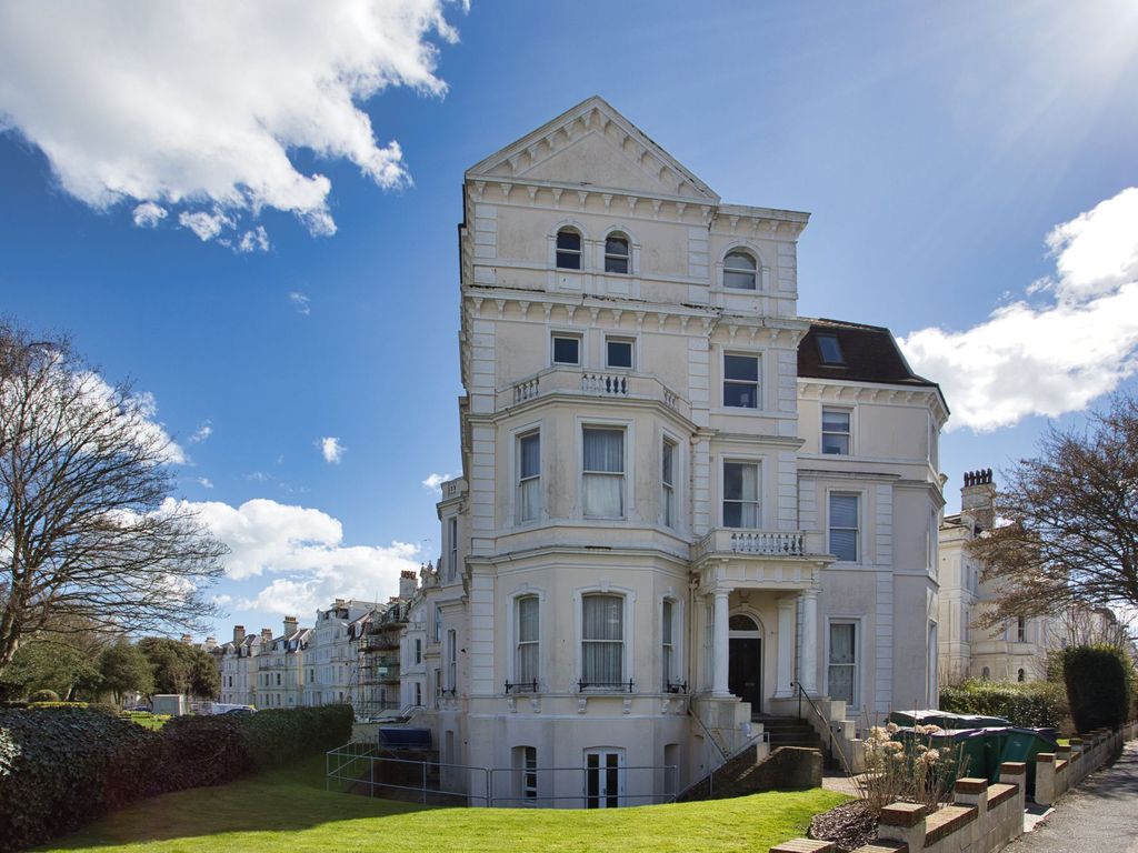 2 bed flat for sale in Augusta Gardens, Folkestone CT20 Zoopla
