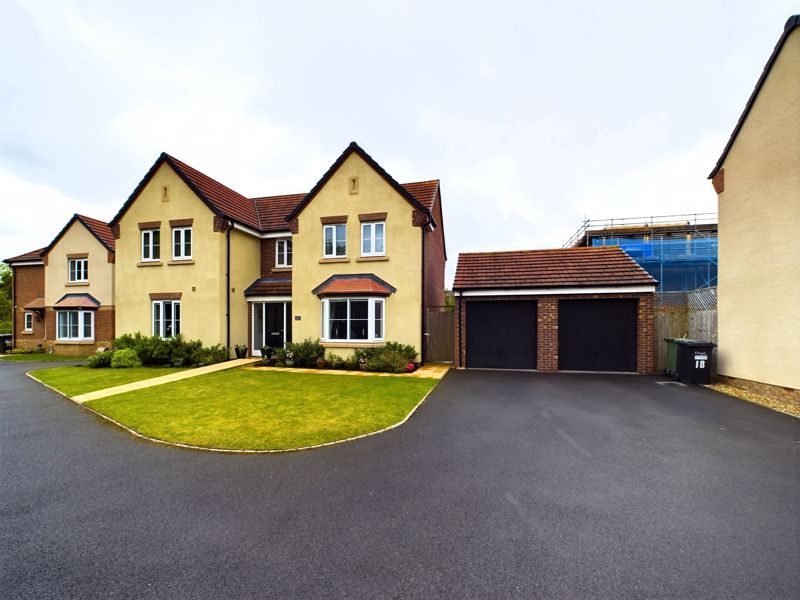 4 bed detached house for sale in Drabble Close, Shifnal, Shropshire