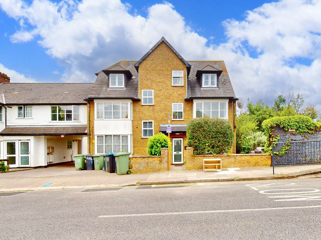 2 bed flat for sale in Maybank Avenue, Wembley HA0, £360,000 Zoopla