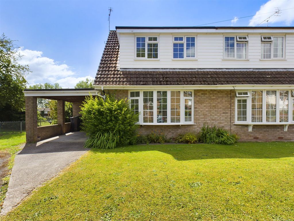 2 bed semidetached house for sale in Farmeadow Road, Leominster HR6