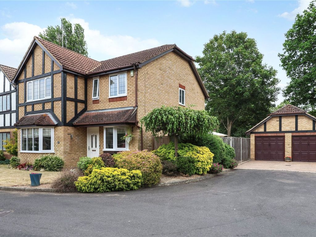 4 bed detached house for sale in Connaught Drive, Weybridge, Surrey