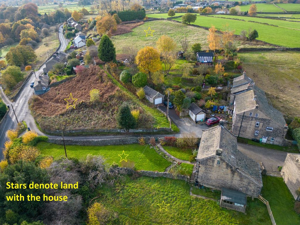 3 bed detached house for sale in Greenhill Bank Road, New Mill