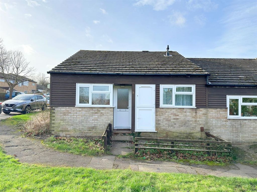 2 bed bungalow for sale in Osprey Close, Eaglestone, Milton Keynes MK6
