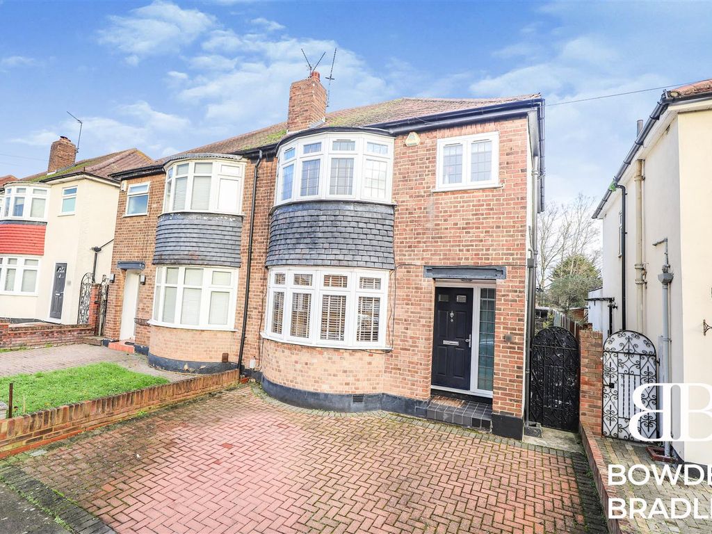 3 bed semidetached house for sale in Penrith Road, Ilford IG6 Zoopla