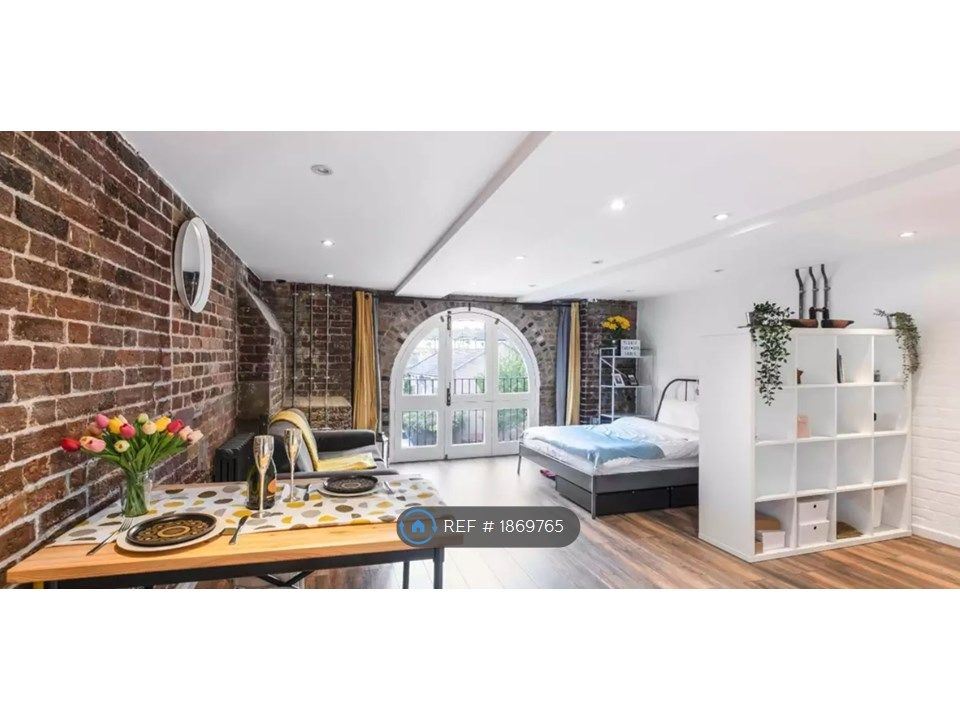 Studio to rent in London Bridge, London SE1, £2,000 pcm Zoopla