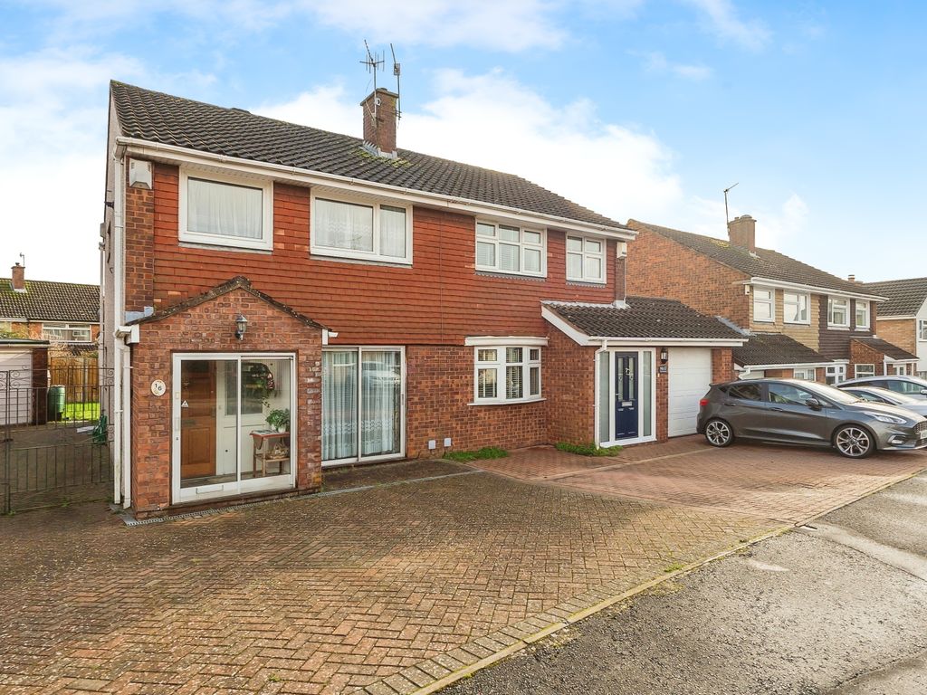 3 bed semidetached house for sale in Hazel Cote Road, Whitchurch