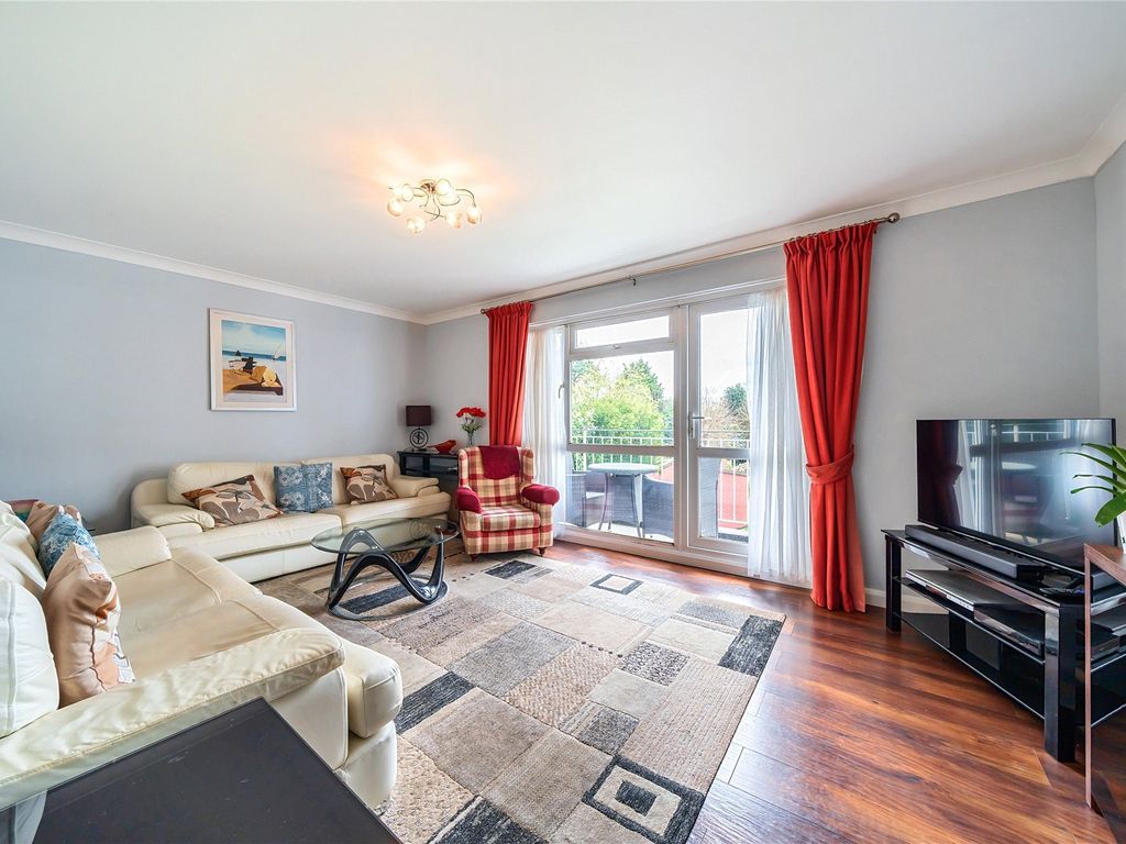 3 bed flat for sale in Murray Avenue, Bromley BR1, £450,000 Zoopla