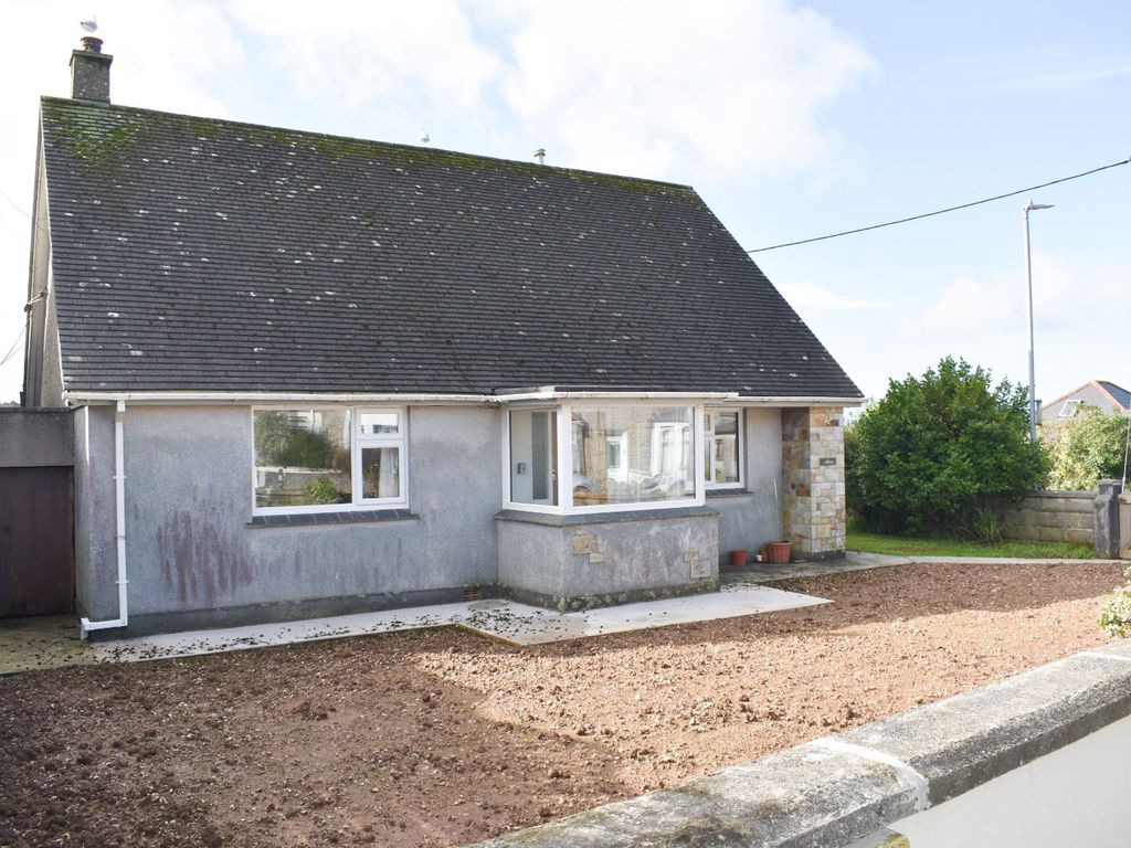 3 bed bungalow for sale in South Downs, Redruth, Cornwall TR15, £