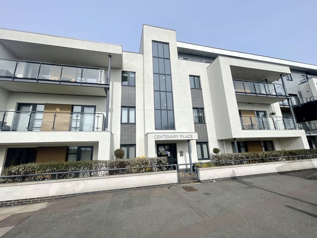 2 bed flat for sale in Southchurch Boulevard, SouthendOnSea, Essex