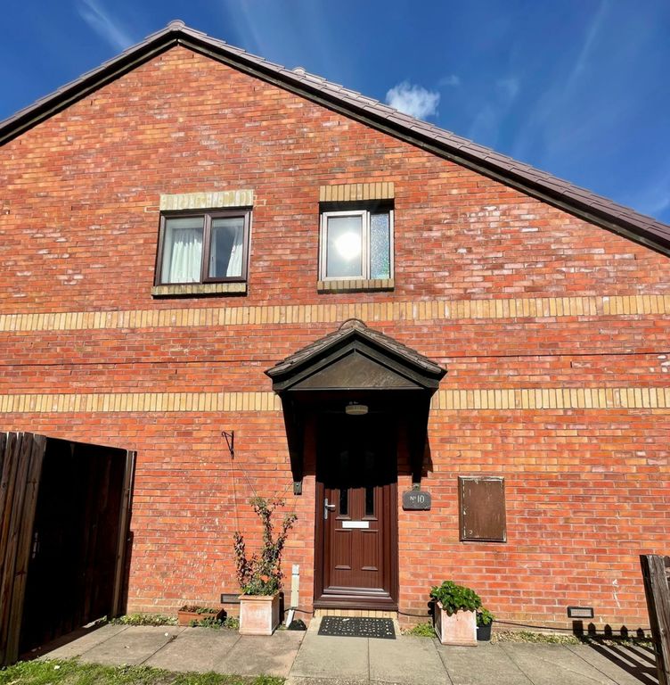 2 bed for sale in Palmer Crescent, Ottershaw, Chertsey KT16, £300,000 Zoopla