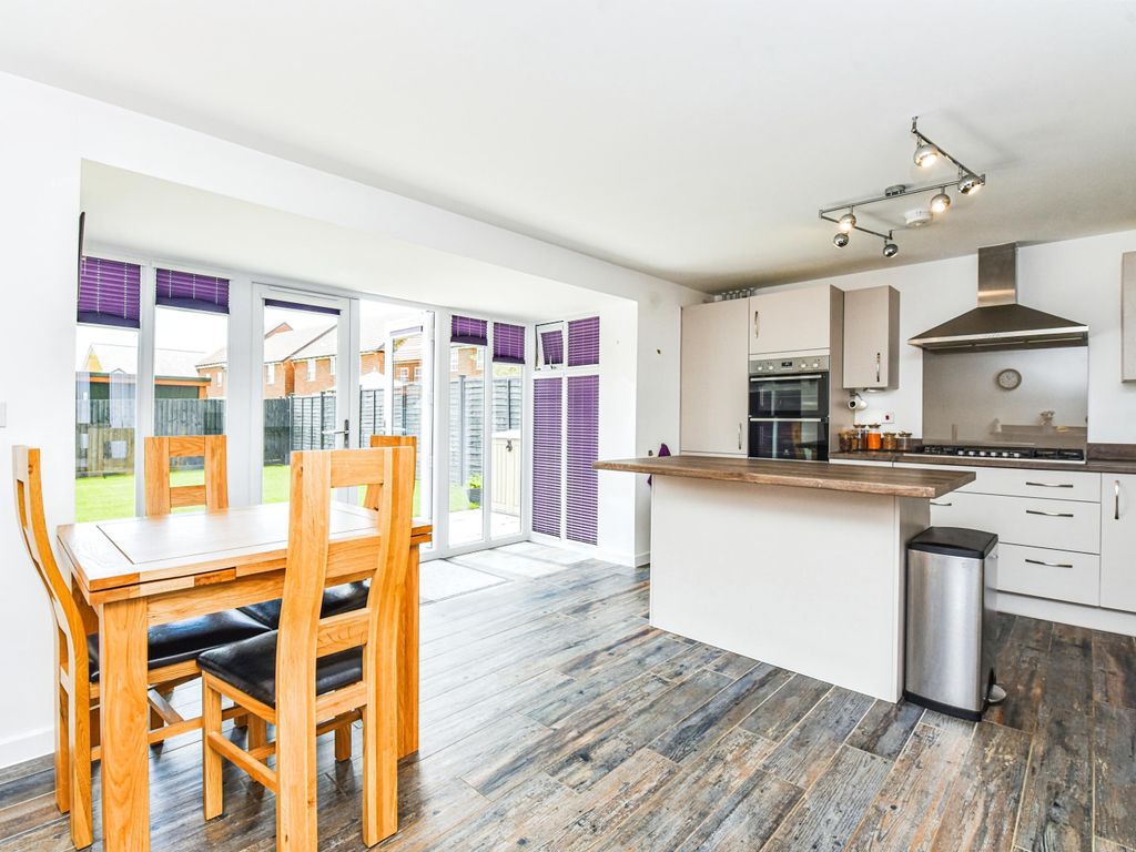 Erghum Lane, Devizes SN10  