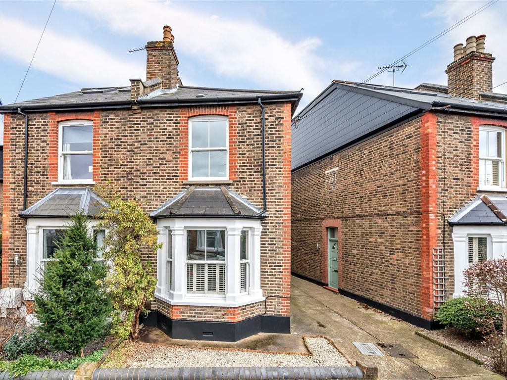 2 bed semidetached house for sale in Linden Crescent, Norbiton