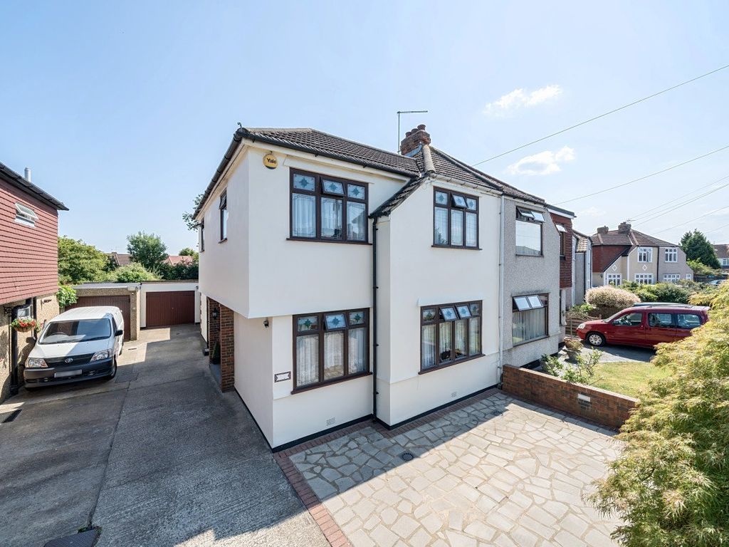 3 bed semidetached house for sale in Valliers Wood Road, Sidcup DA15