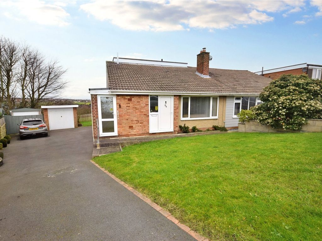 4 bed bungalow for sale in Coxley View, Netherton, Wakefield, West