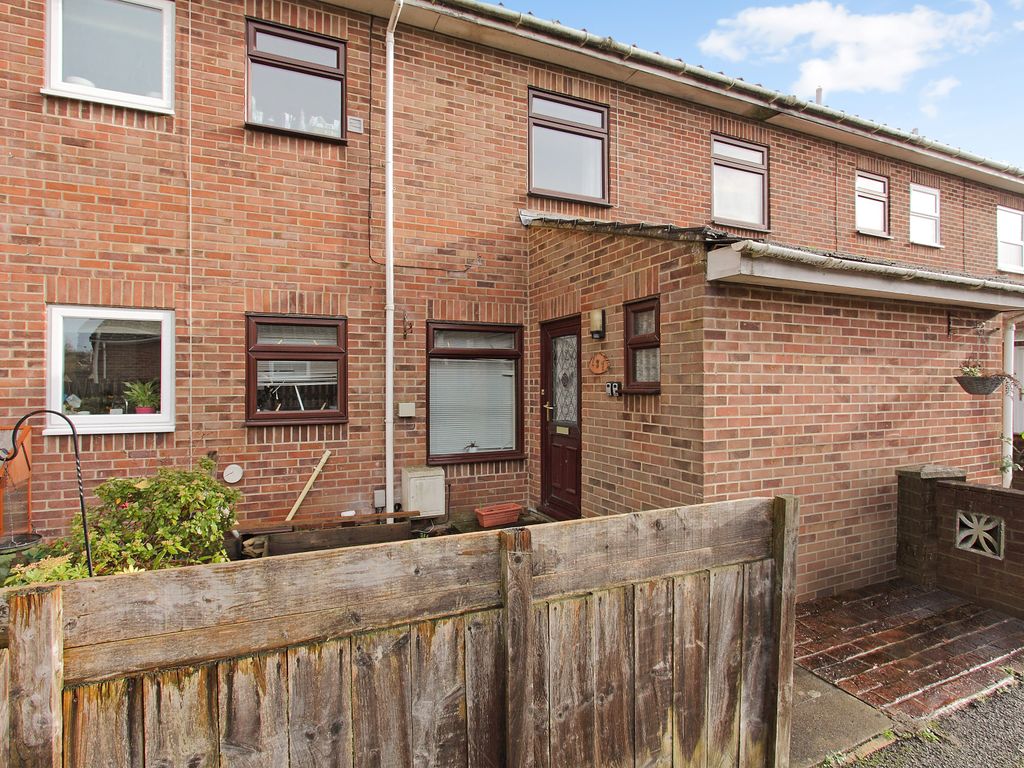 4 bed terraced house for sale in Tintagel Close, Andover SP10 Zoopla