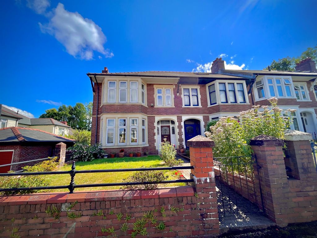 3 bed end terrace house for sale in Ambleside Avenue, Heath, Cardiff