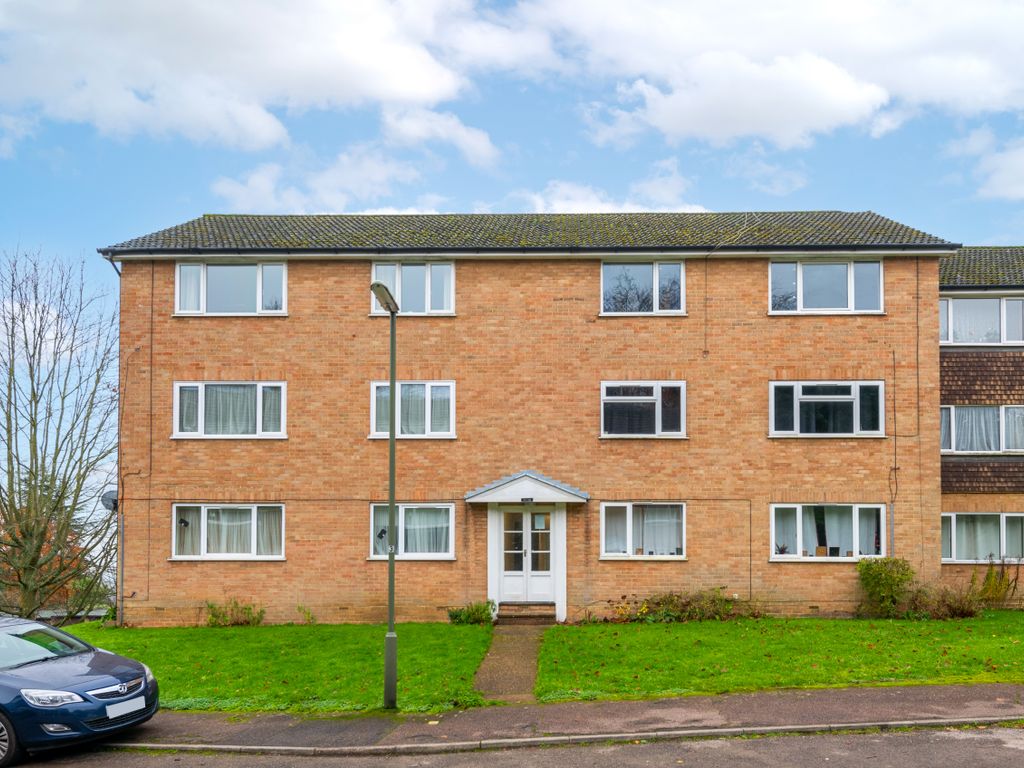 Ridgeway Court, Redhill RH1  