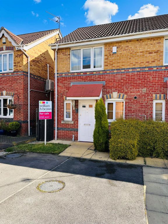 2 bed town house for sale in Park Crescent, BoltonUponDearne
