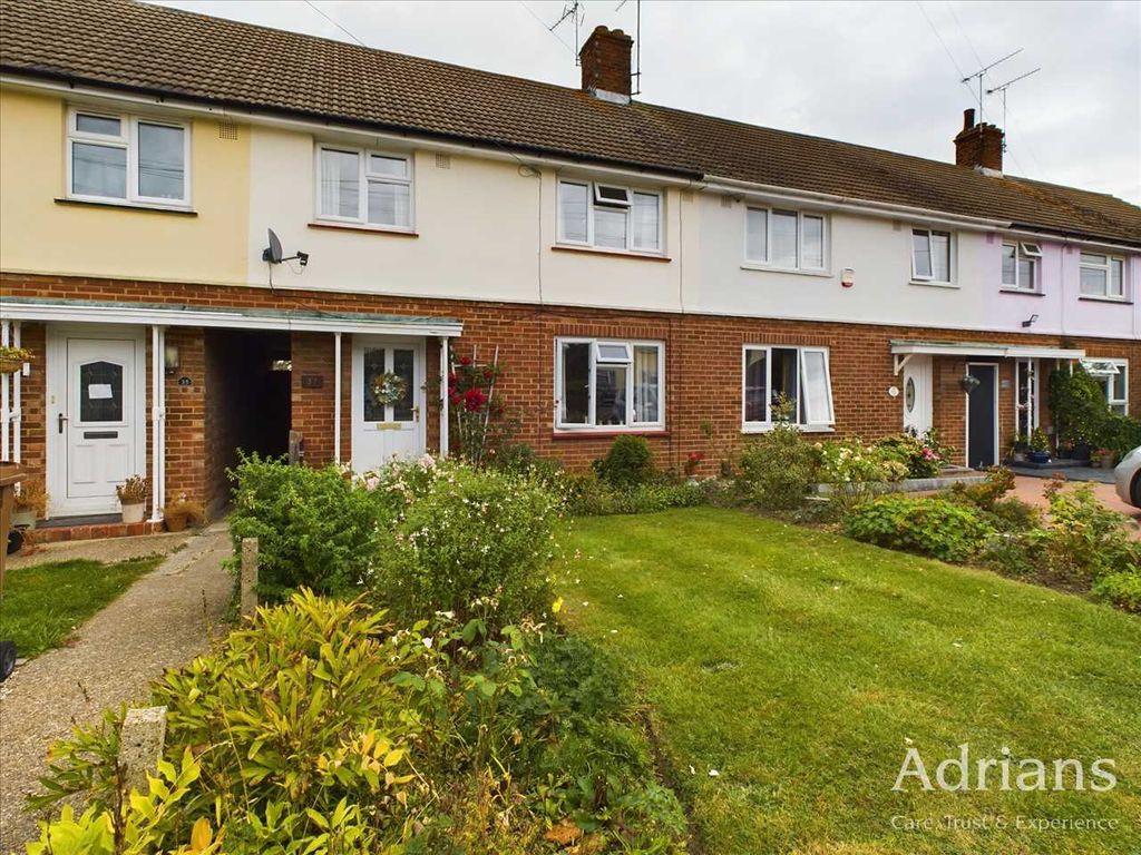 3 bed property for sale in Pyms Road, Galleywood, Chelmsford CM2, £