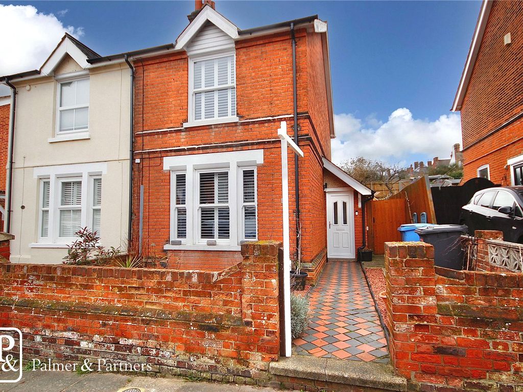 3 bed semidetached house for sale in Martin Road, Ipswich, Suffolk IP2