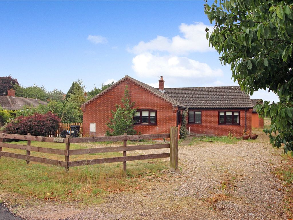 3 bed bungalow for sale in Triple Plea Road, Bedingham, Bungay, Norfolk