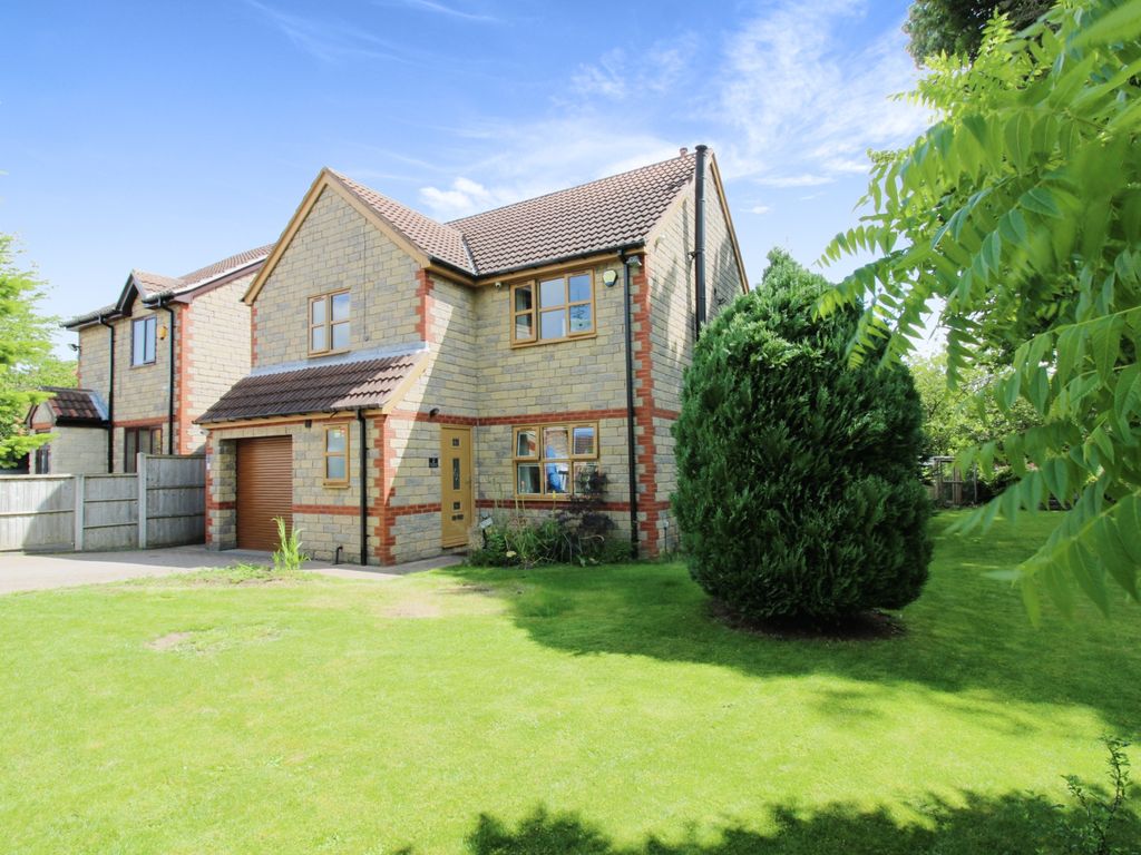 4 bed detached house for sale in Birchwood Gardens, Braithwell