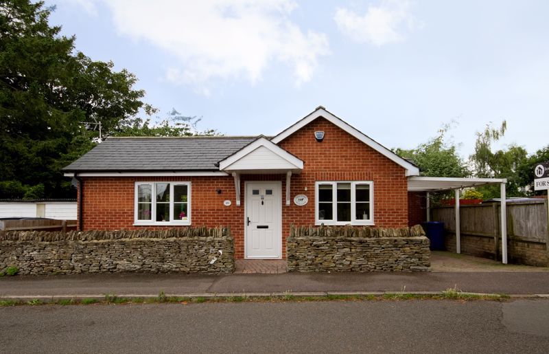 2 bed detached bungalow for sale in Fox Lane, Brackley NN13 Zoopla